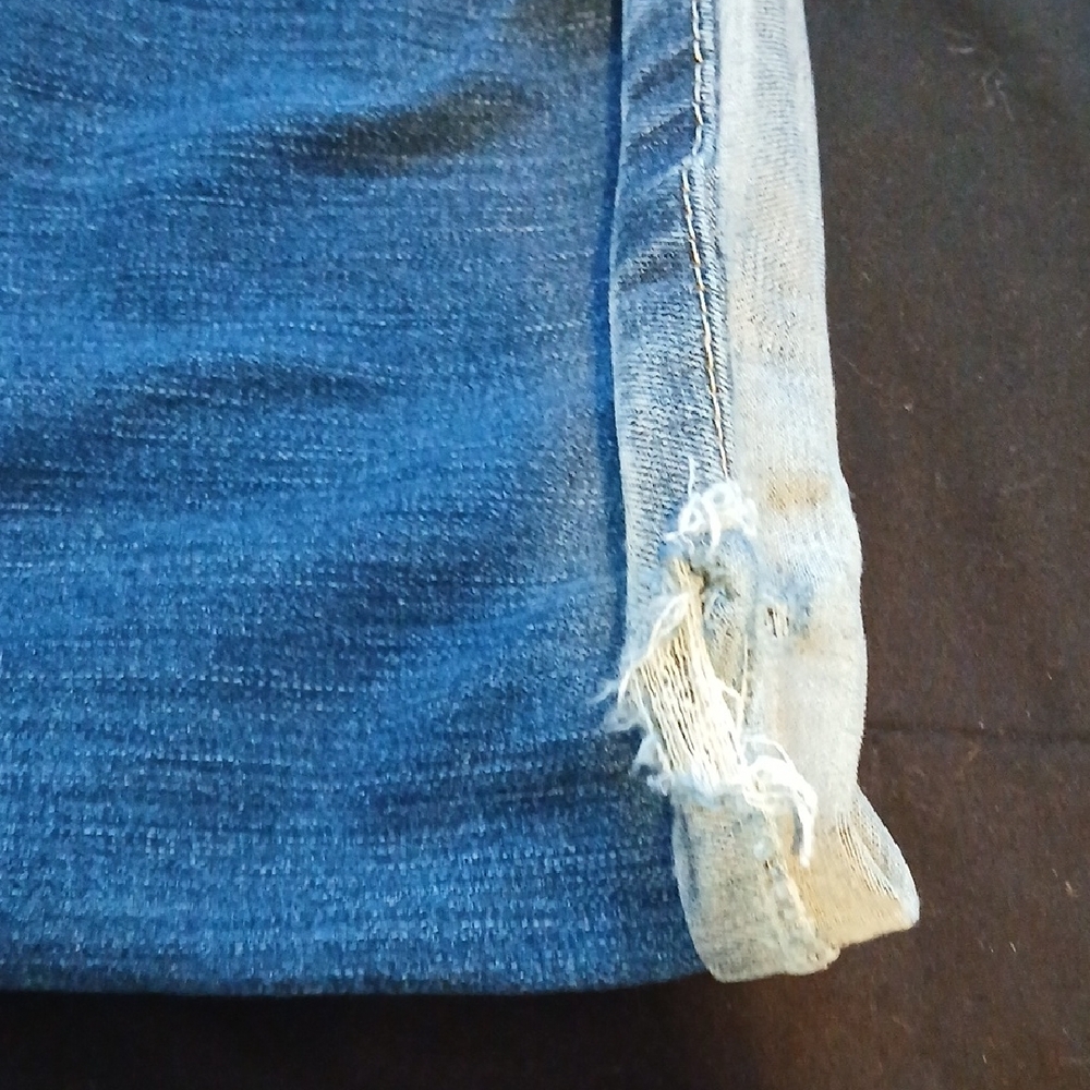 Ariat Women's Classic Blue Straight Leg Jeans - Picture 7 of 9